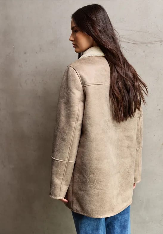 Jas met teddy details