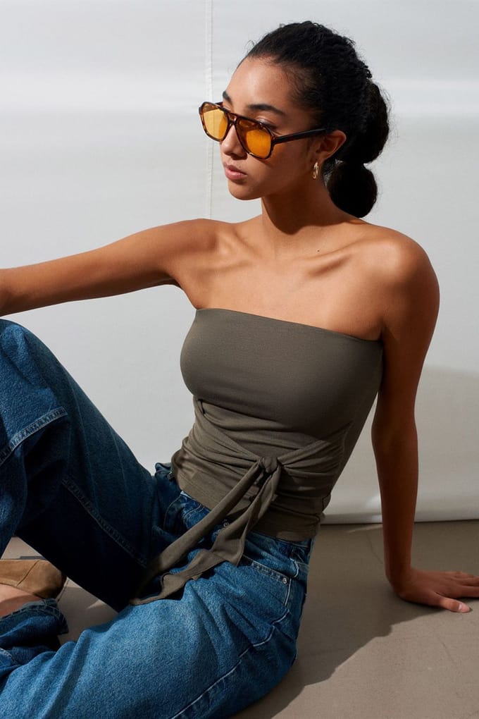 Strapless Slim-Fit Jersey Blouse met Strikdetail