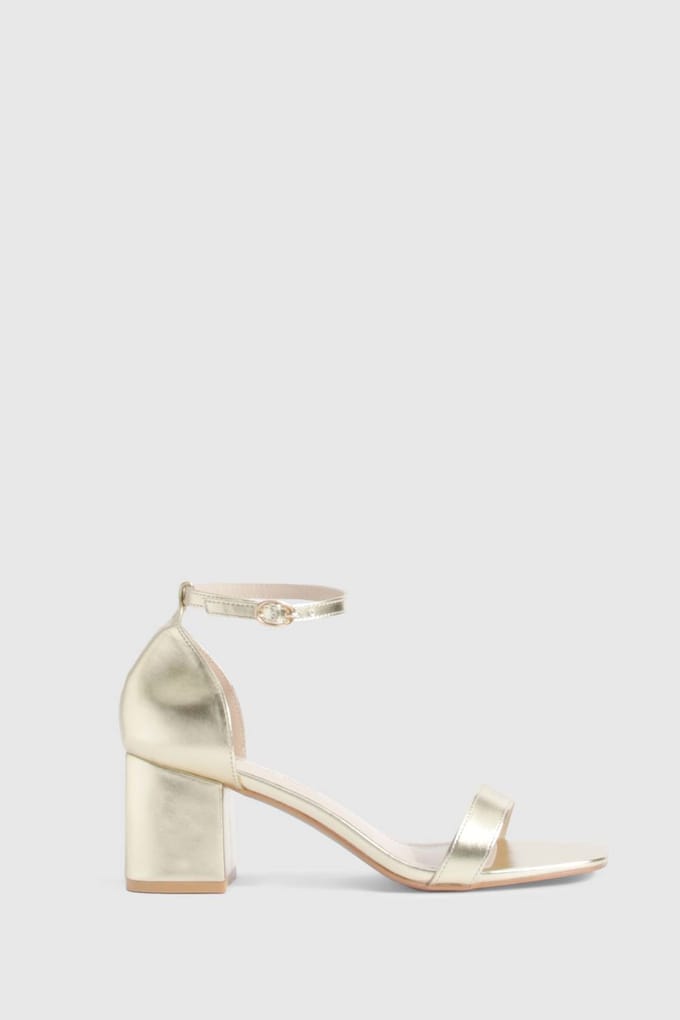boohoo Dames Brede pasvorm Metallic Low Block Barely There Hakken | Goud | Maat: 39