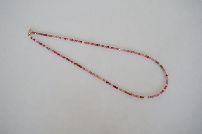 Spinel gefacetteerd collier