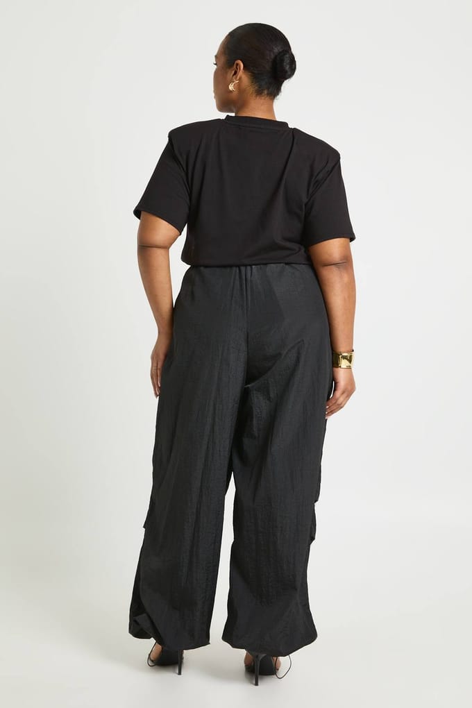 boohoo Dames Plus Nylon Strikceintuur Cargo Broek | Charcoal | Maat: 22