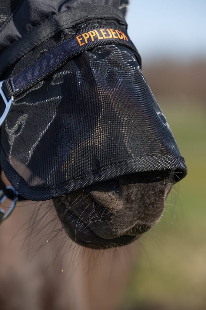 Epplejeck Vliegenmasker Epplejeck Ejafneembare Neusflap Zwart - EXTRA GROOT