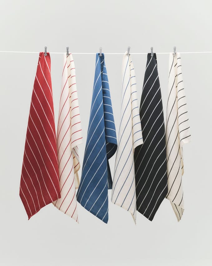 Outdoor Market Tea Towel Set of 2