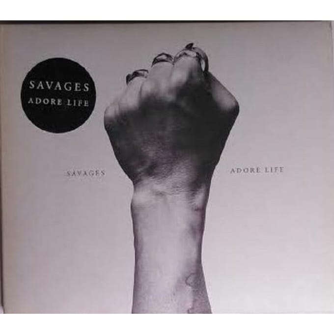 CD SAVAGES - Adore Life OLE10762 Matador 2016 US Rock Gebruikt