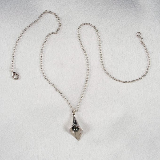 Sylvie Monthulé | Zilveren Dames Ketting | Aronskelk