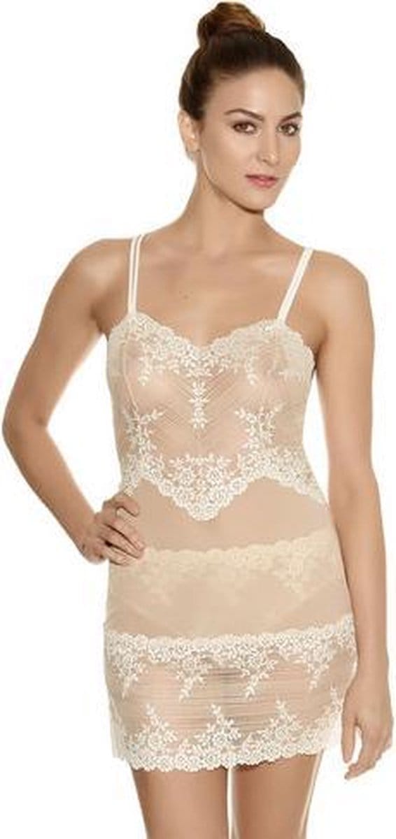 Luxe slipdress vanWACOAL  kant/tule - champagne  mt. L