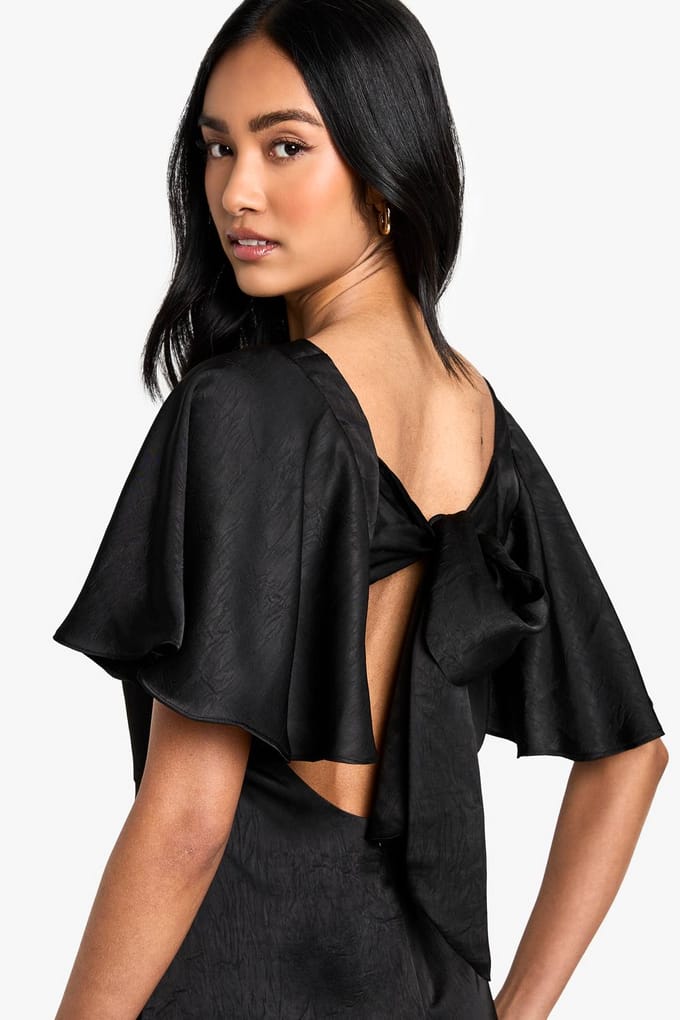 boohoo Dames Tie Back Angel Sleeve Playsuit | Black | Maat: 8