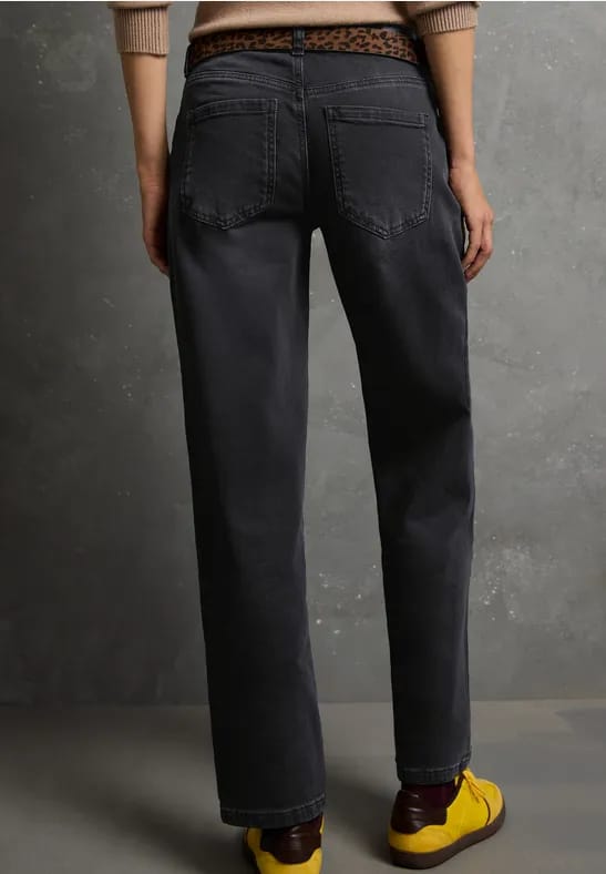 Straight Legs jeans