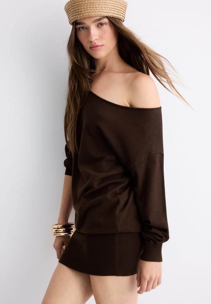 Stradivarius Korte tricot jurk met boothals  Bruin S