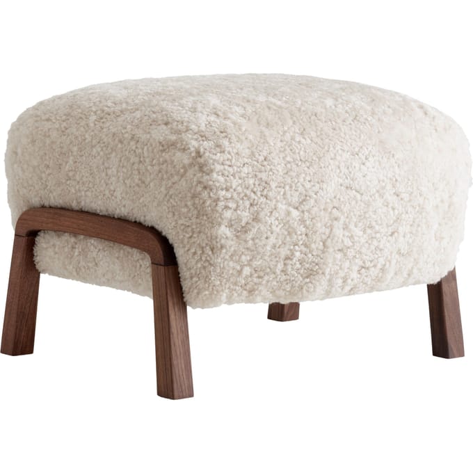 &Tradition Wulff ATD3 Poef - sheepskin moonlight - oiled walnut