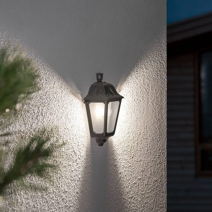 Fumagalli Zeewaterdichte LED buitenwandlamp Iesse zwart