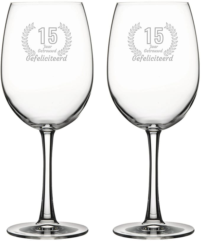 Gegraveerde set rode wijnglazen 58cl Gefeliciteerd 15 jaar getrouwd