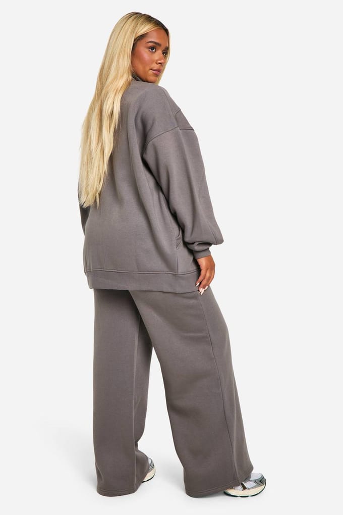 boohoo Dames Plus naaddetail rits door 3-delig trainingspak | Houtskool | Maat: 52