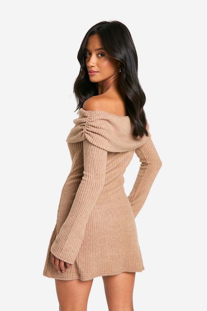 boohoo Dames Petite Geborstelde Rib Foldover Bardot Mini-jurk | Camel | Maat: 8
