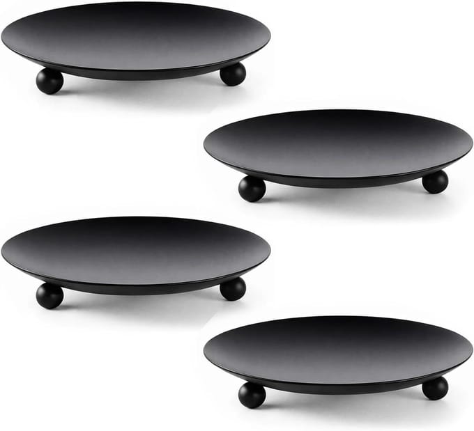 Omgoods - Set van 4 Zwarte Metalen Kandelaars