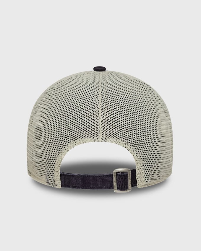 WMNS 9TWENTY TRUCKER NEW YORK YANKEES