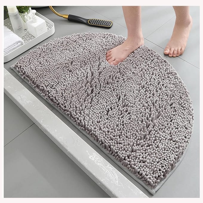 Halfronde Zachte Badmat, Waterabsorberend, Antislip, Wasbaar in Machine, Pluche Fluffy Polyestermat, 40 x 60 cm, Lichtgrijs
