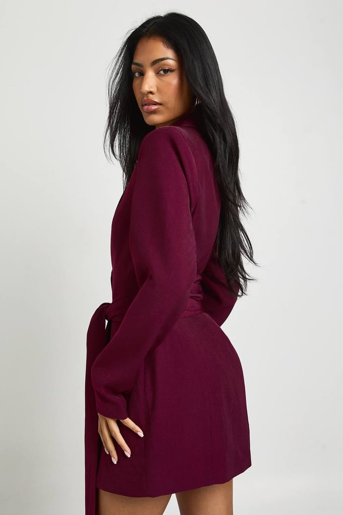 boohoo Dames Getailleerde blazerjurk met strik in de taille | Wine | Maat: 12
