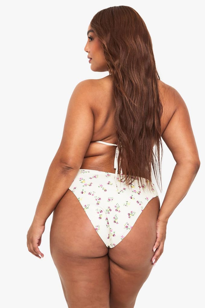 boohoo Dames PLUS BEDRUKTE BIKINI SET | Cream | Maat: 26