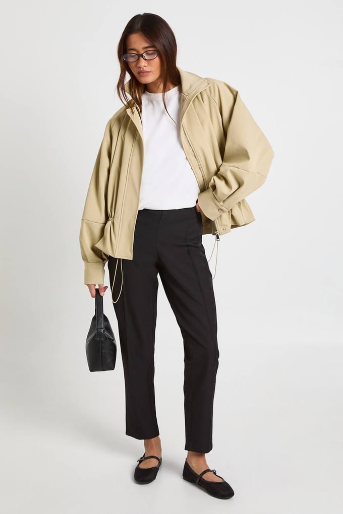 Dames Boohoo Basics Gesneden Toelopende Broek | Black | Maat: 6
