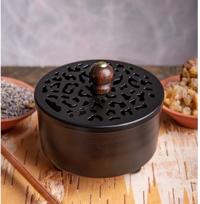 Devi wierookbrander met deksel