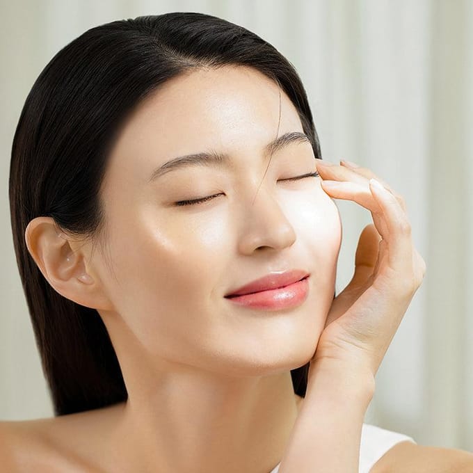 [HANYUL] Rode Rijst Hydraterende Verstevigende Emulsie 125ml white