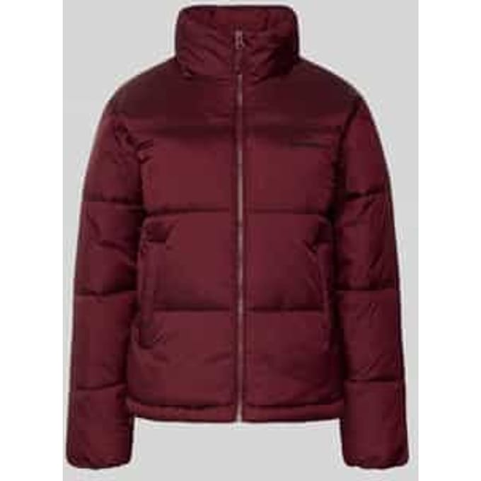 Gewatteerd jack met labelstitching