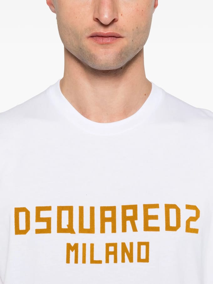 Vloeiende Logo T-Shirt in Wit