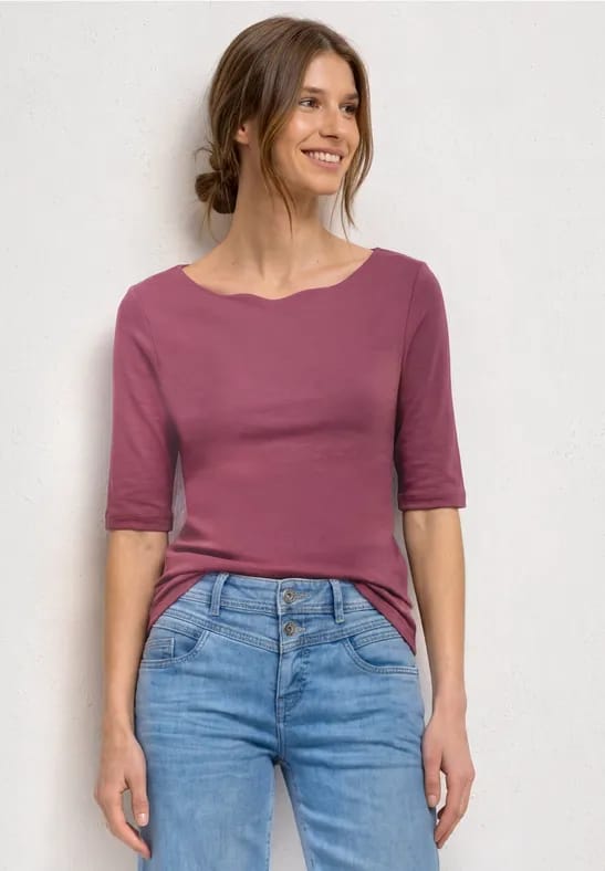 Shirt met golvende halslijn in effen kleur