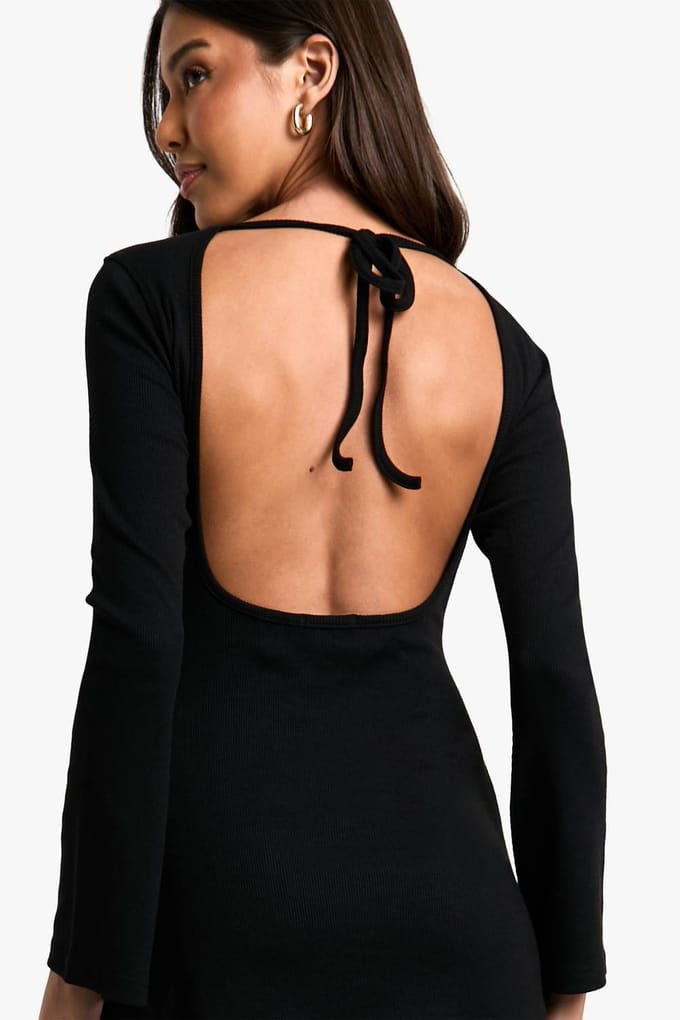 boohoo Dames Geribbelde Shift Jurk met Bandjes op de Rug | Black | Maat: 18