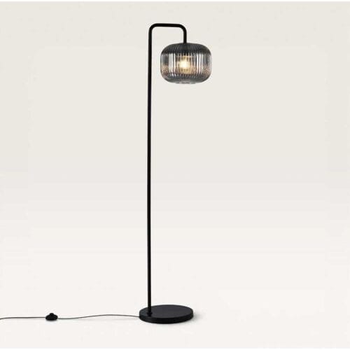 Lusenz - Virello - Zwarte Staande lamp Metaal 150cm - Rookglas - Modern Industrieel design - Woonkamer lamp - E27 fitting - Met voetschakelaar