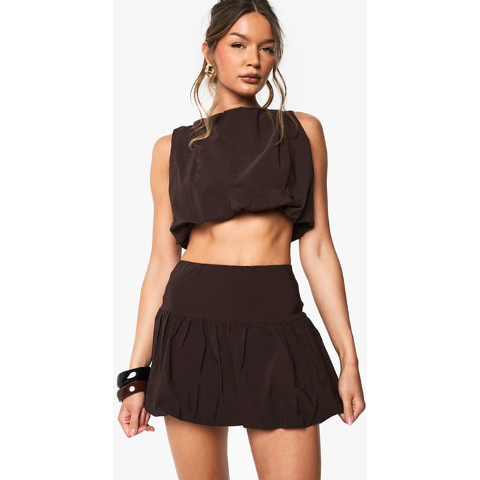 boohoo Dames Bengaline Ruched Puffball Top | Chocoladebruin | Maat: 42