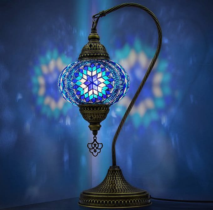 Mozaiek Lamp - handgemaakte tafellamp - 1 stuk - blauw en messing basis