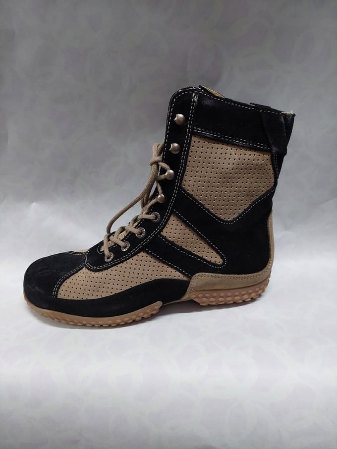 WOLKY 1966 / Downforce 2 / veterboots / zwart - beige / maat 37