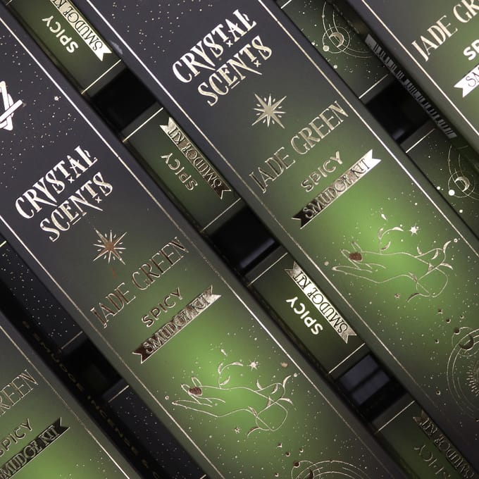 Crystal Scents Smudge Wierook Kruidig – 12 Doosjes – Inclusief Jade Steen