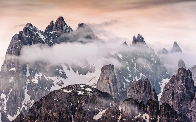 Fotobehang - The Fortress 400x250cm - Vliesbehang