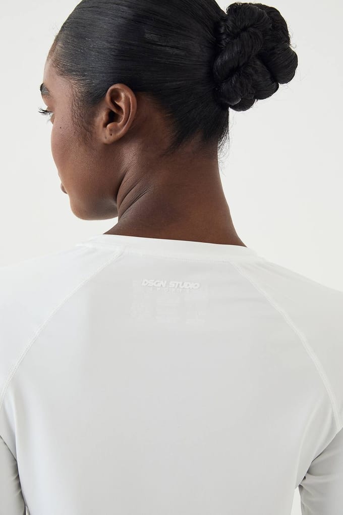 Dames DSGN Studio Loose Fit Mesh Insert Lange Mouwen T-Shirt | White | Maat: Large