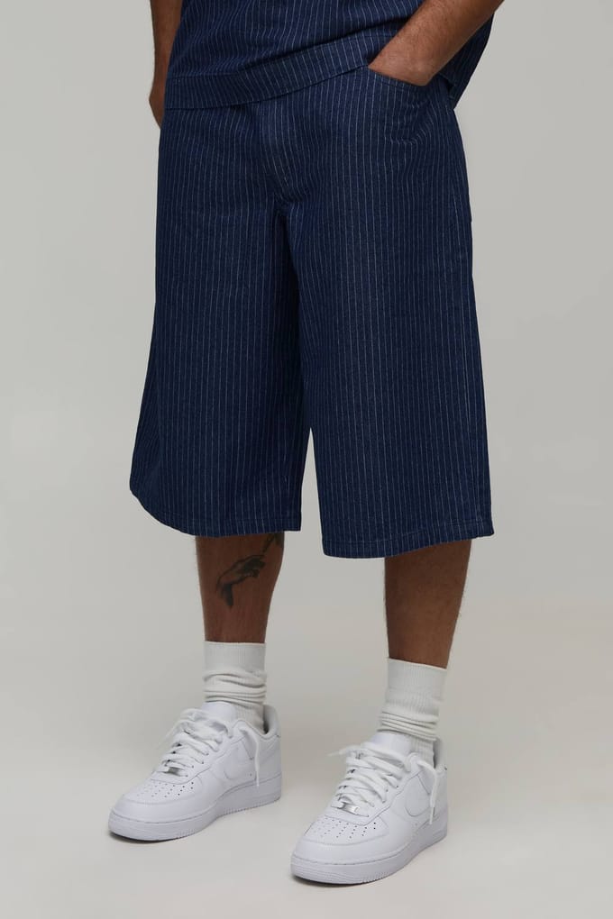 Baggy Fit Krijtstreep Varsity Denim Short | Navy | Size 30