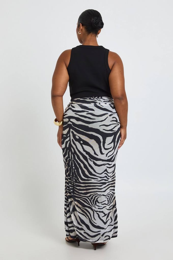boohoo Dames Plus Zebraprint Mesh Maxi Rok | Maat: 52