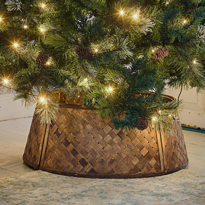 LOBERON Omranding voor de kerstboom Eden bruin