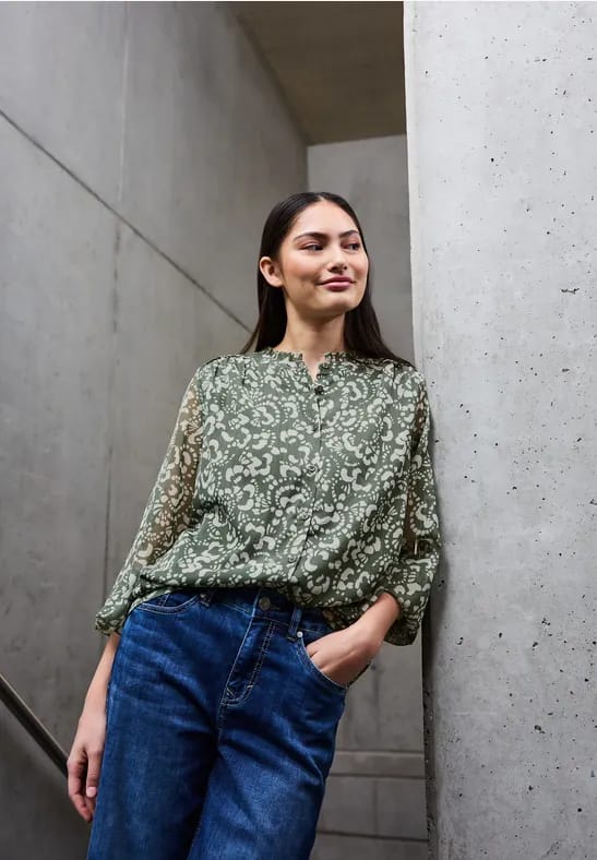 Gedessineerde chiffon blouse