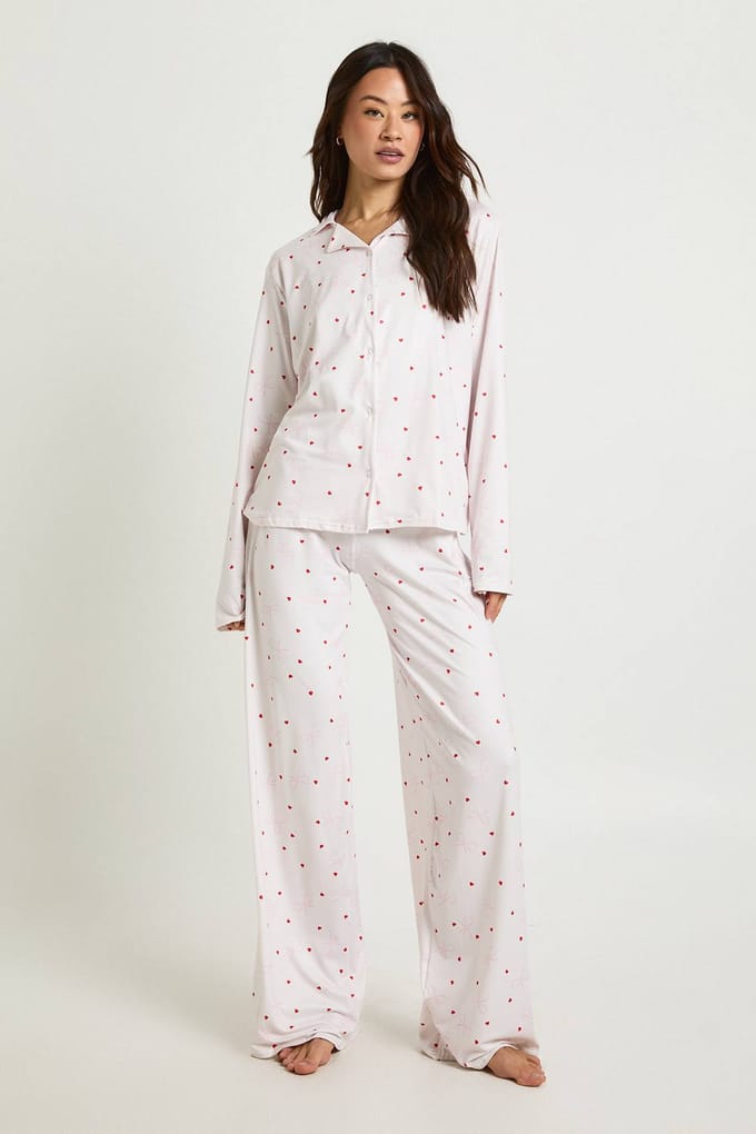 boohoo Dames Tall Bow & Hartprint Lange Mouw Top & Broek Pyjama Set | Lichtroze | Maat: 38