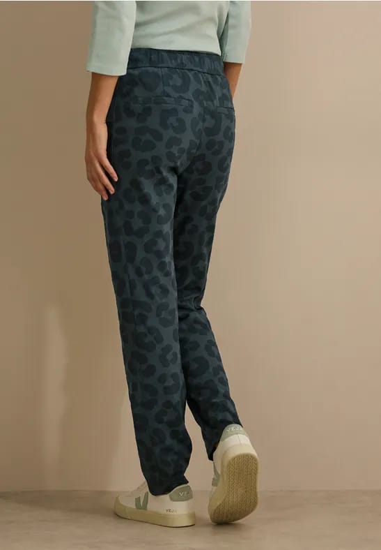 Broek met leopatroon