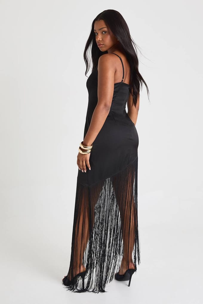 boohoo Dames Satijn franje Midaxi slipjurk | Black | Maat: 10