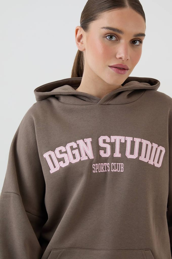 Dames Dsgn Studio Applique Oversized Hoodie | Taupe | Maat: Large