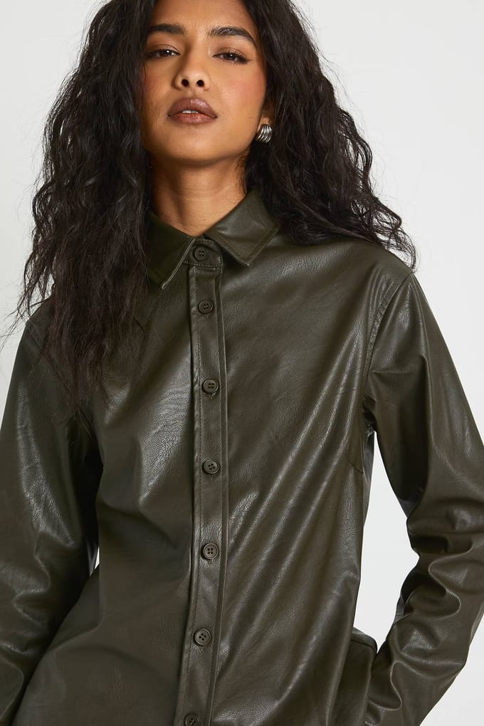 boohoo Dames Oversized kunstleren overhemd | Olijf | Maat: 36