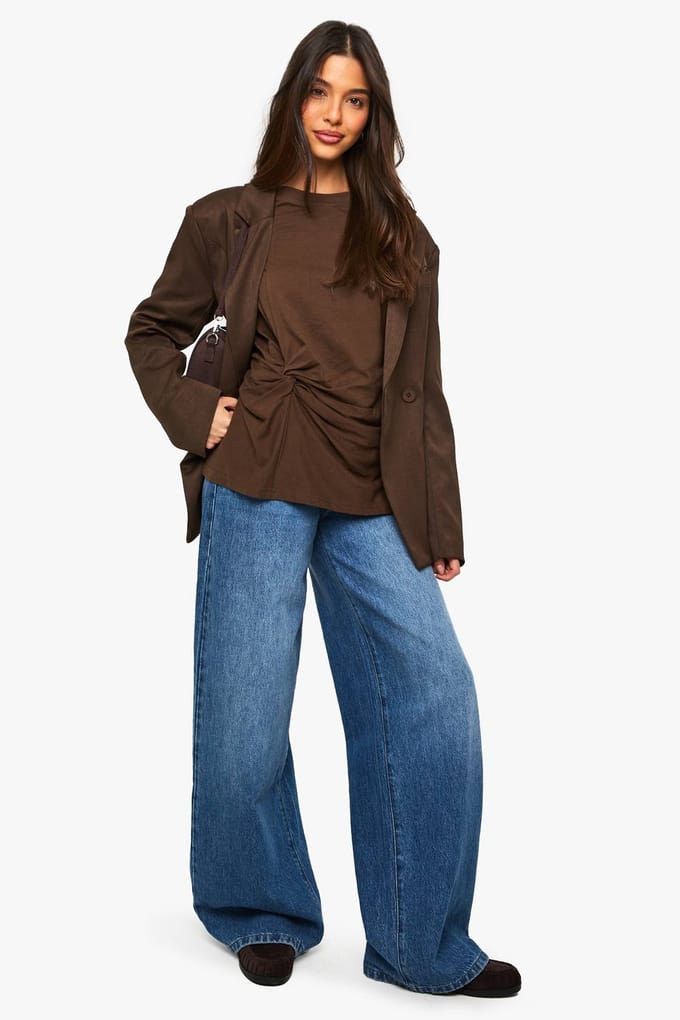 boohoo Dames Gathered Front Twist T-Shirt | Chocolate | Maat: 6