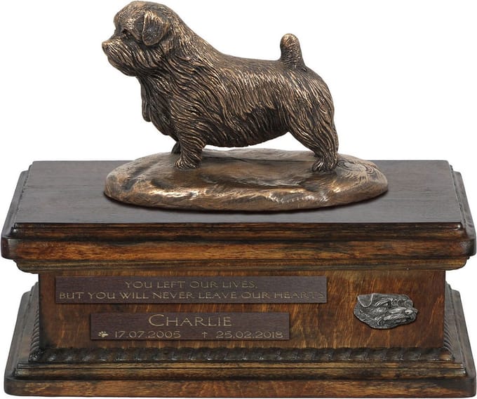 Persoonlijke urn voor Norfolk Terrier met beeldje en houten design