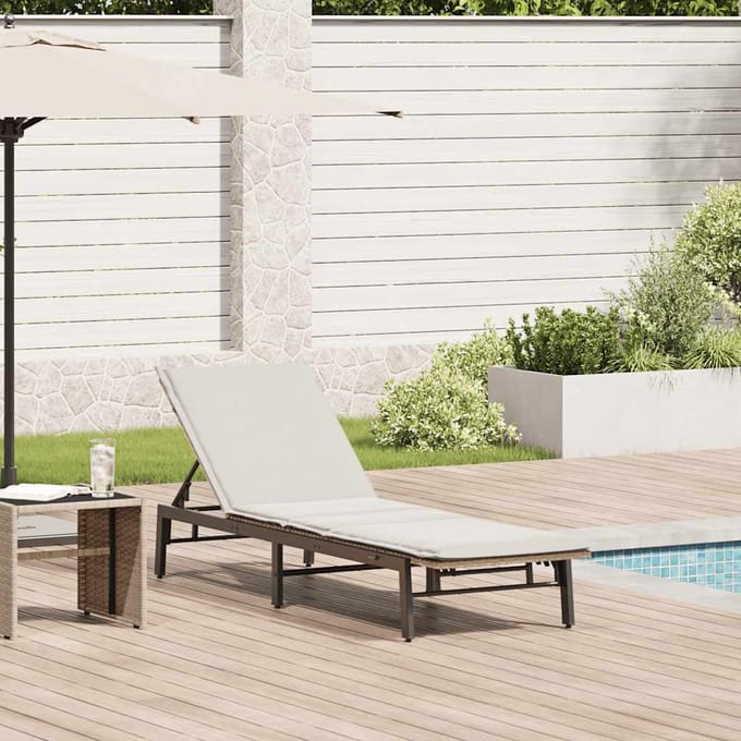 vidaXL - Ligstoel - met - kussen - beige - polyrotan