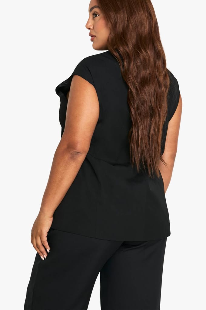 boohoo Dames Plus Cap Sleeve Longline Getailleerd Gilet | Black | Maat: 28